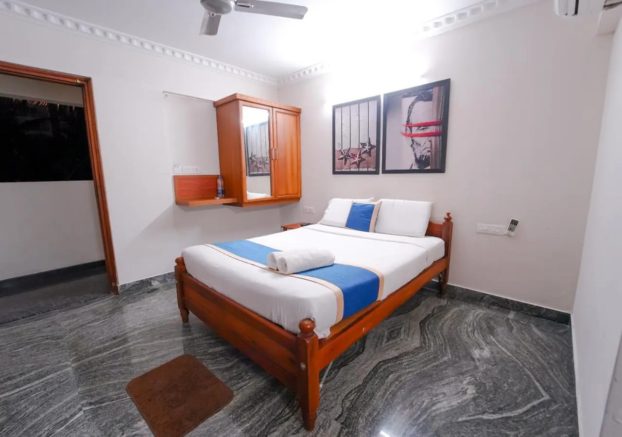 Pop Tavern Delight By Voye Homes Veli 0*,