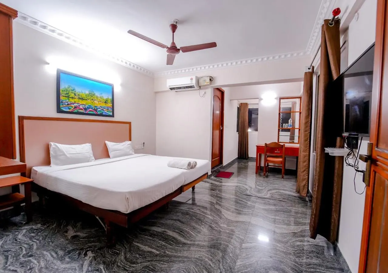 Pop Tavern Delight By Voye Homes Veli Hotel